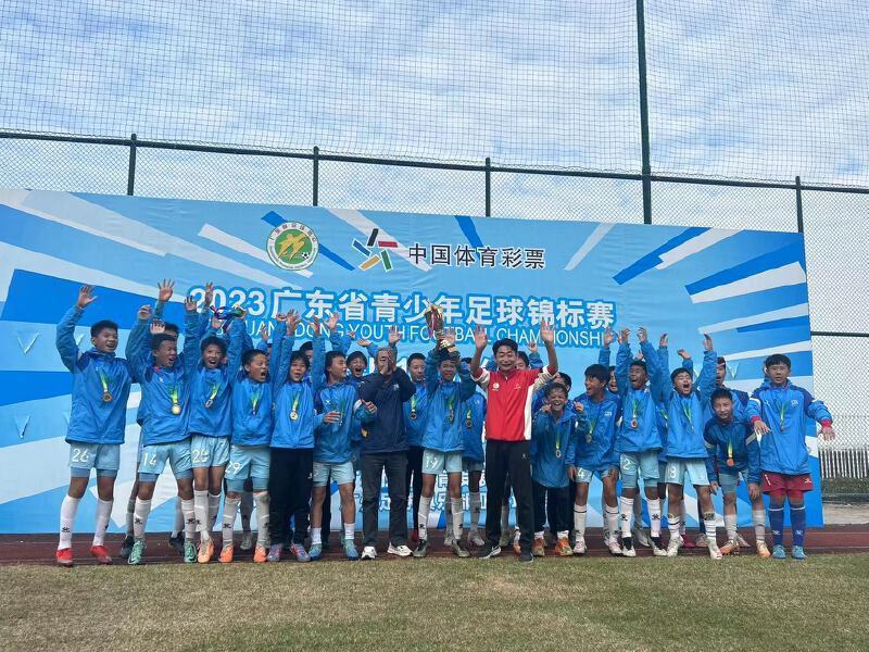 本土足球明星温情助力青少年发展计划 本土足球明星温情助力青少年发展计划