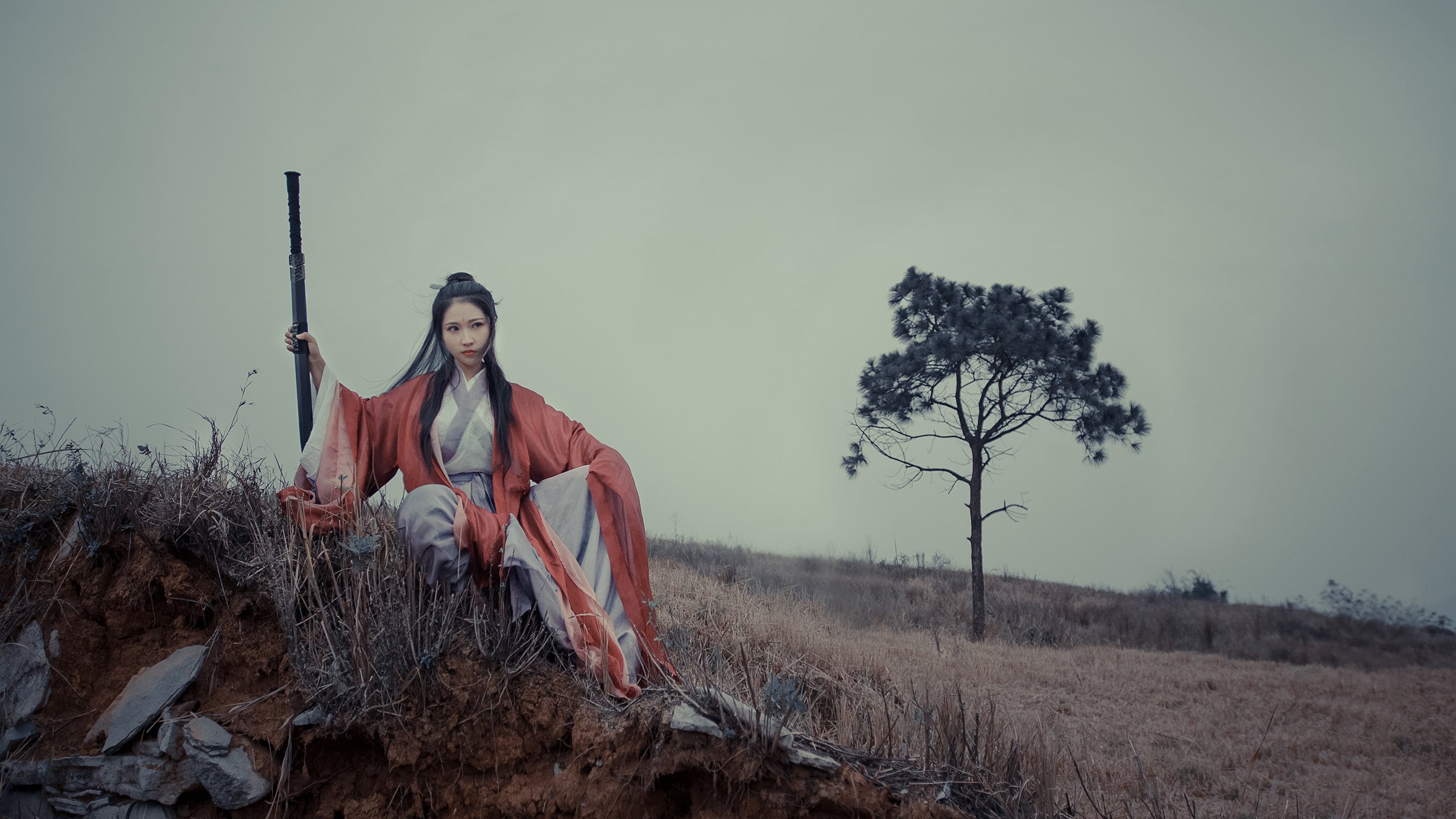 乌拉圭队后卫佩雷斯在巴黎奥运会上表现出色,乌拉圭队主帅