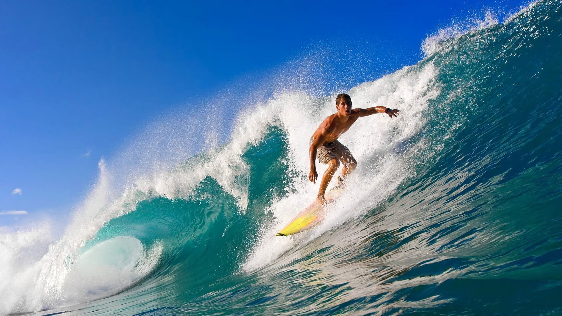 广场舞赛事直播吸引大量观众，广场舞现场直播