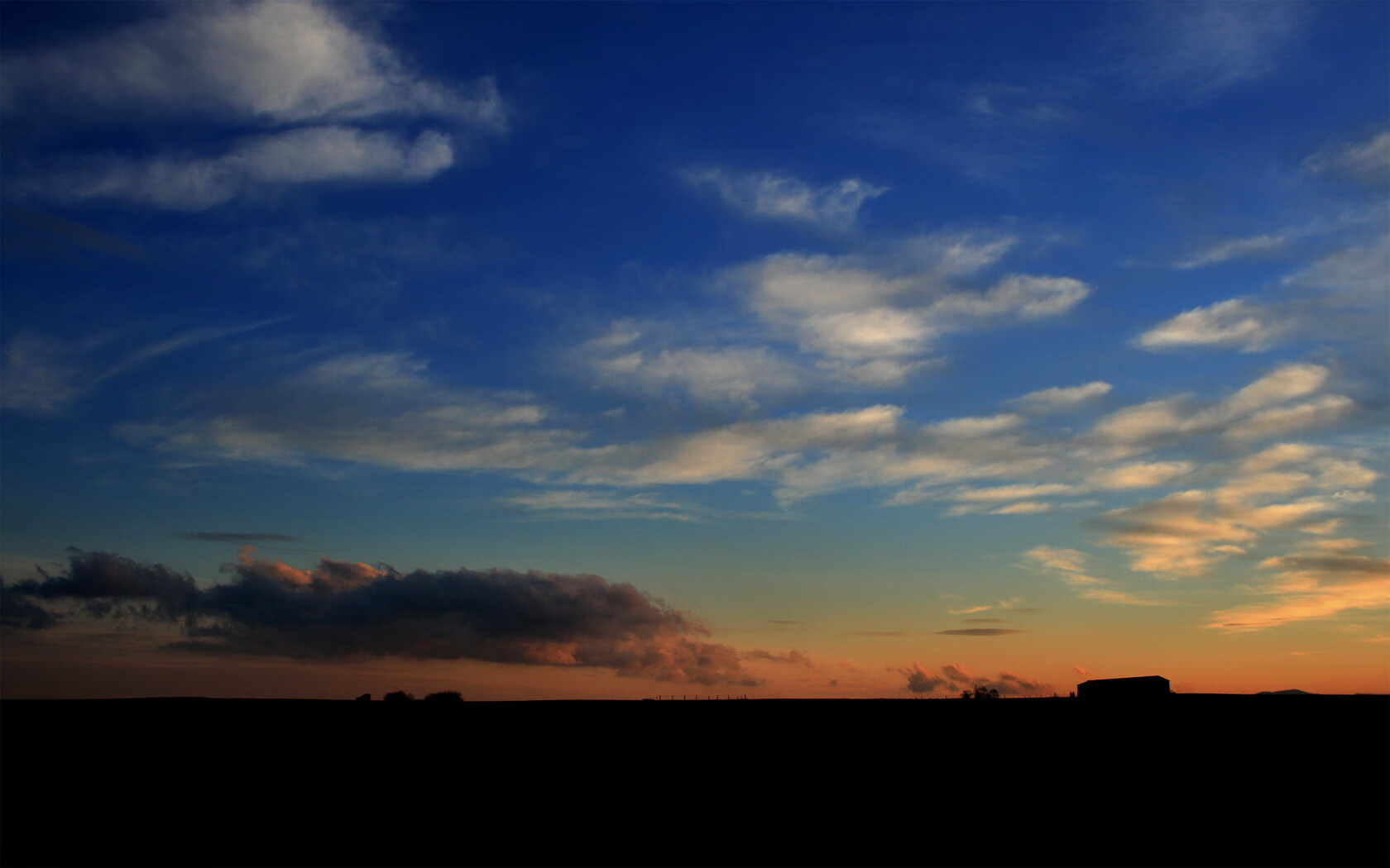 开云·体育官网-法甲巅峰之战：激烈攻防层层递进，法甲对抗强度
