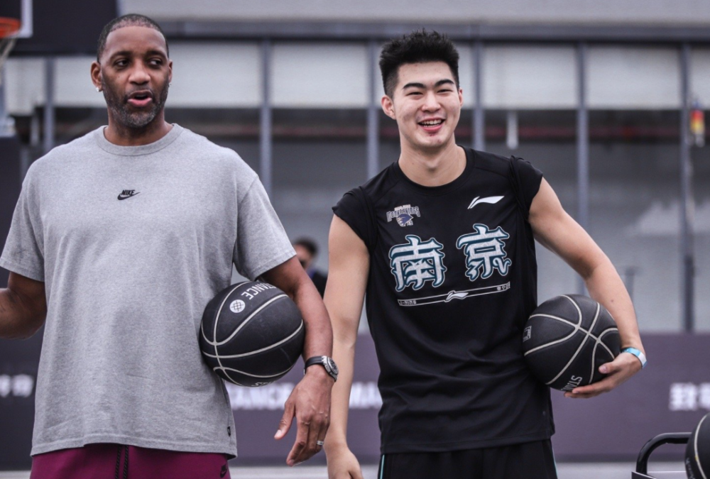 包含开云体育：赛季前景：新球员的加入如何改变球队格局的词条